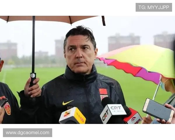 黄博文赛后寄语U23国足抬头前行青春不败的足球力量赛场精神担当